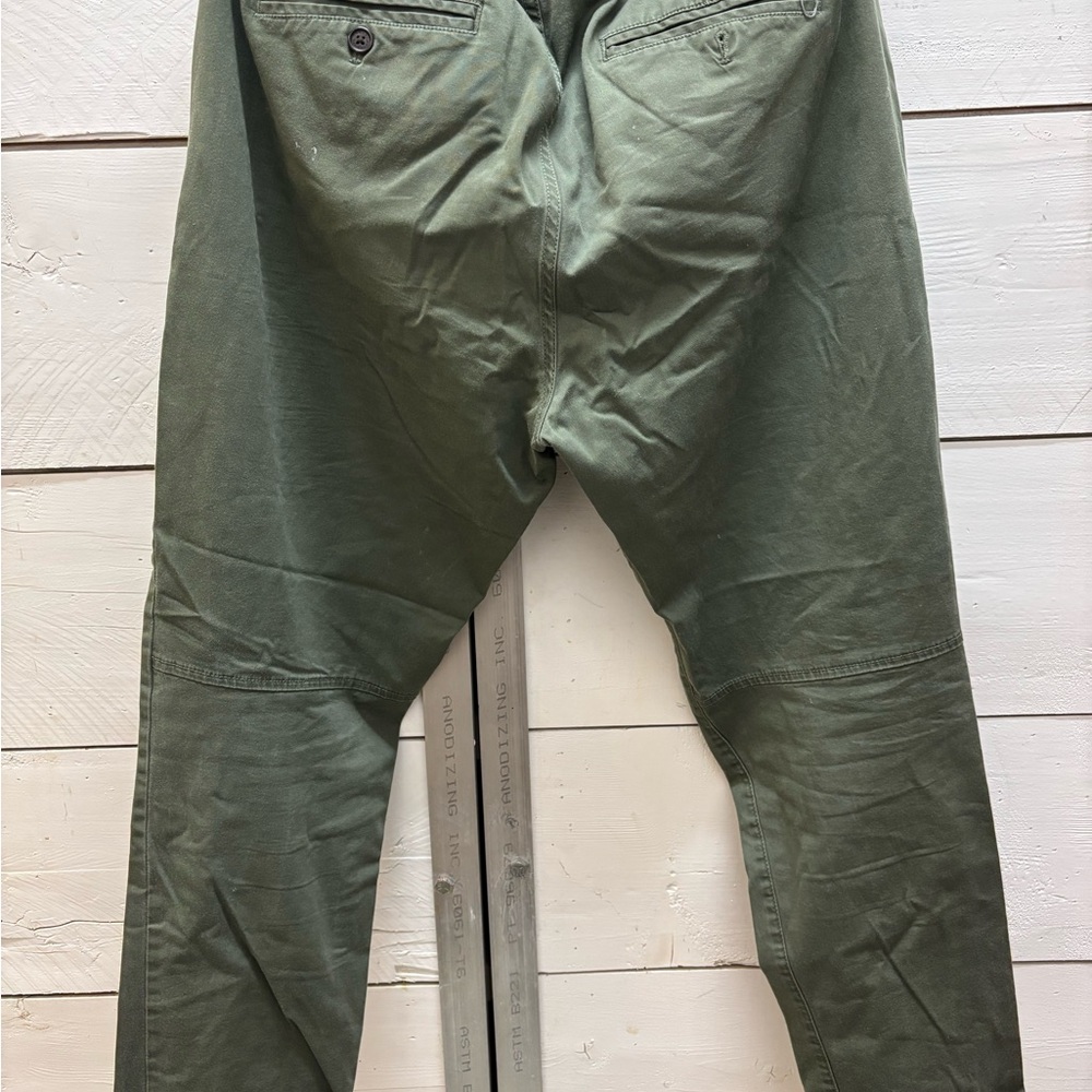 Armani Exchange slim olive khakis - 36 - Picture 4 of 6